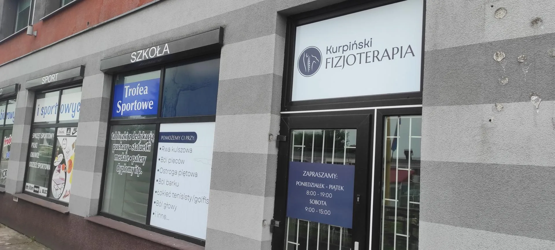 Oklejenie witryny i wykonanie tablicy dla Kurpiński Fizjoterapia