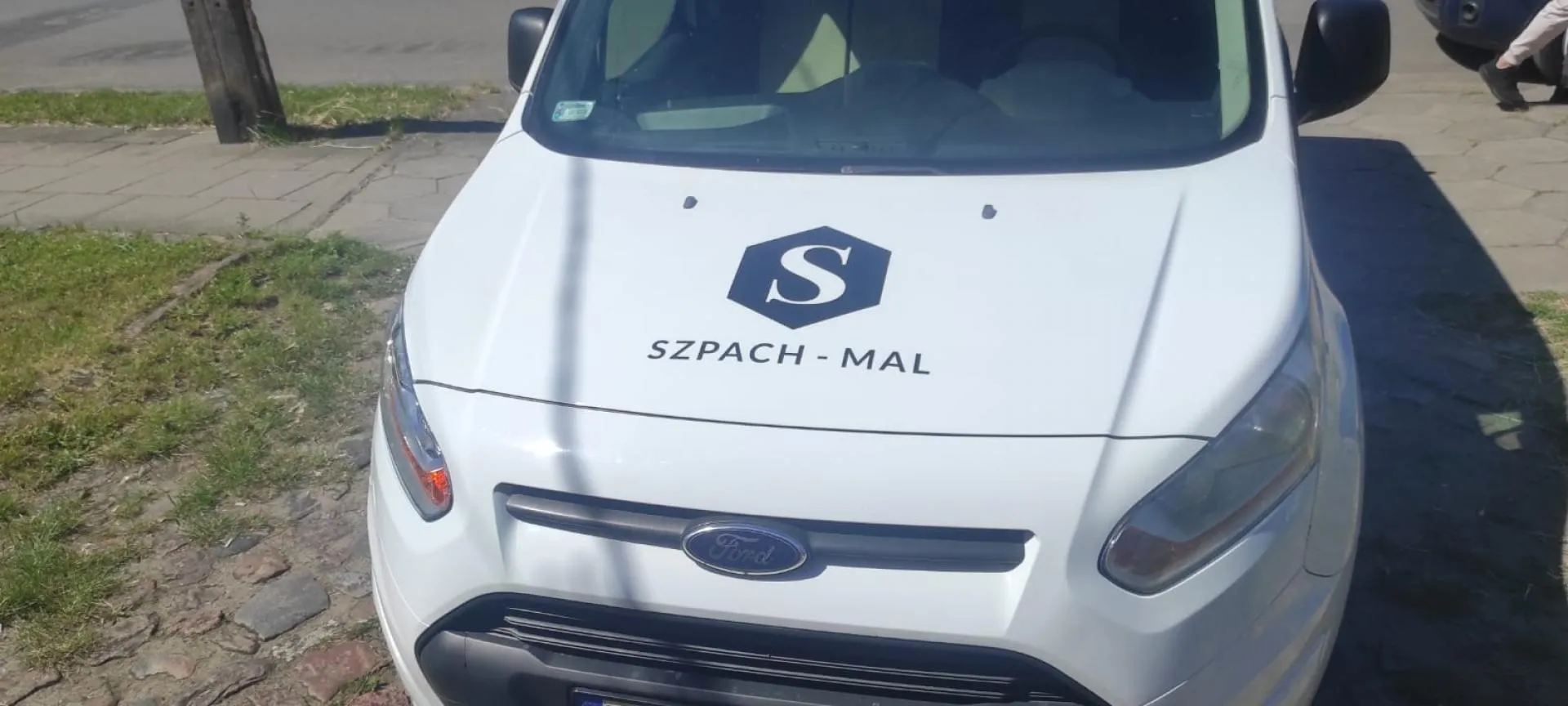Oklejenie pojazdu dla firmy Szpach-Mal