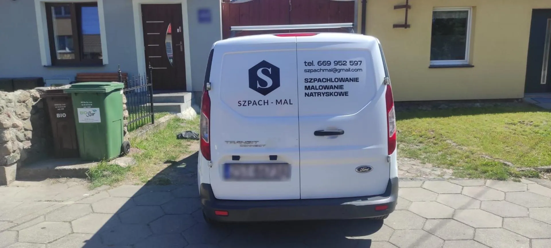 Oklejenie pojazdu dla firmy Szpach-Mal