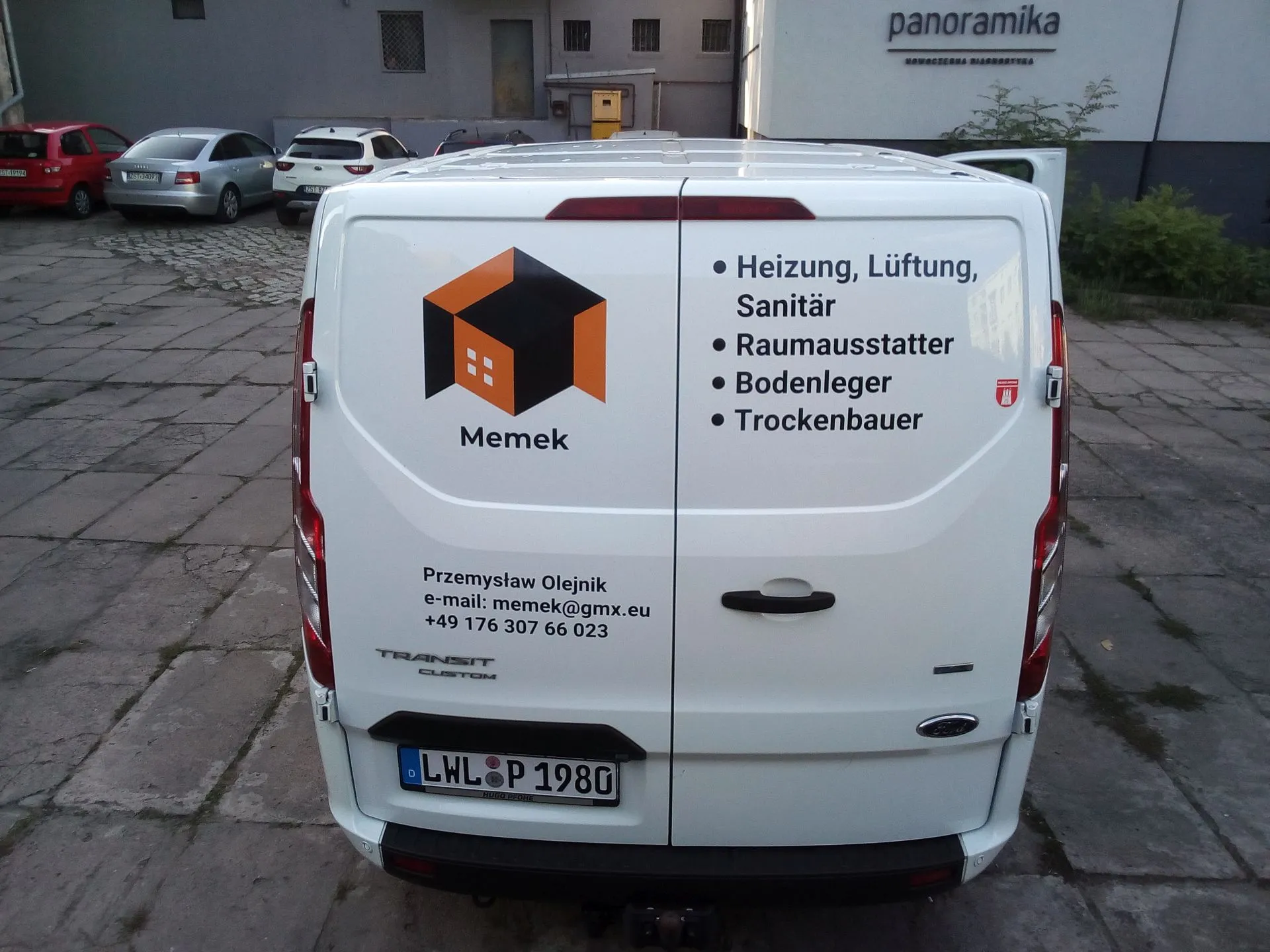 Oklejenie pojazdu dla firmy Memek