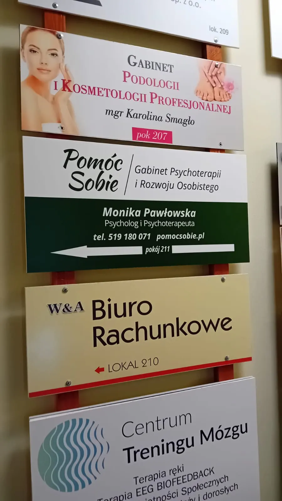 tabliczki reklamowe dla Gabinetu Psychoterapii Pomóc Sobie